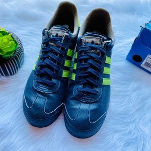 *SOLD* Adidas Samoa Size 8.5